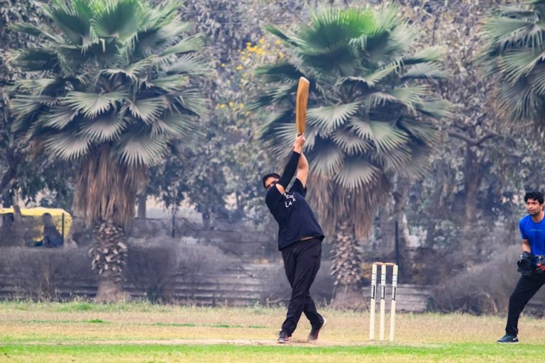 Experience the Thrill of Fantasy Cricket with Theo Active!
